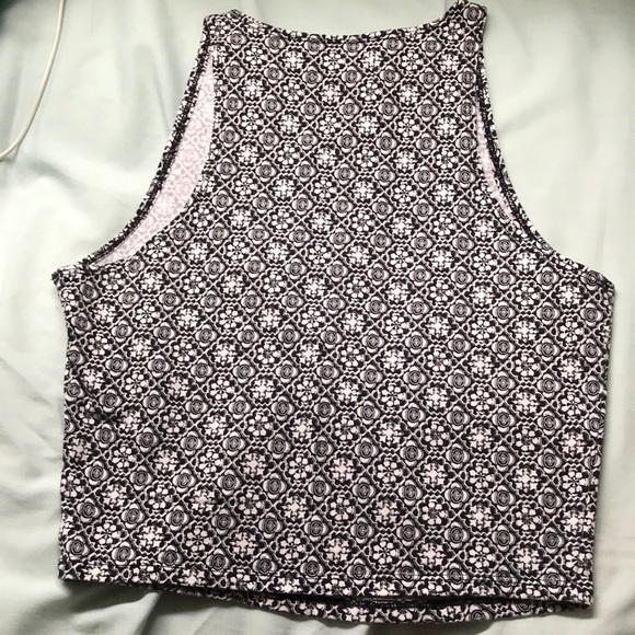 Abercrombie & Fitch Crop tank top - Picture 2 of 4